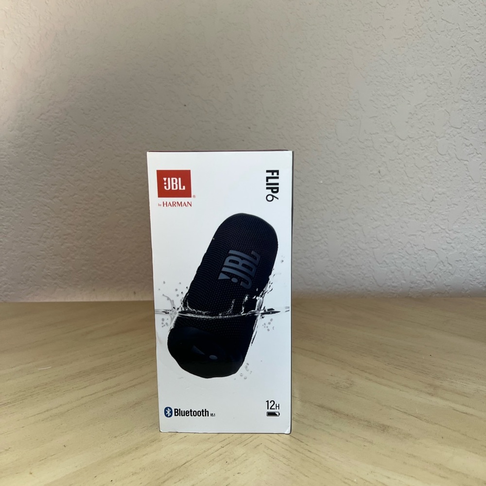 Brand new refurbished JBL flip 6 Speaker